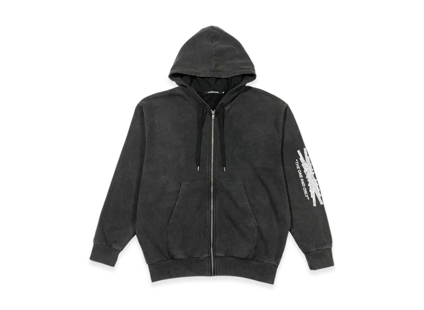 LE SSERAFIM x GR8 Collaboration Zip-Up Hoodie LE SSERAFIM x GR8 Collaboration Zip-Up Hoodie