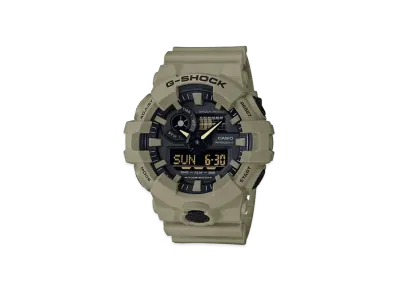 Casio G-Shock Analog-Digital GA700UC-5A - 58mm in Resin