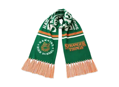 GU x Stranger Things Knitted Scarf "Green"