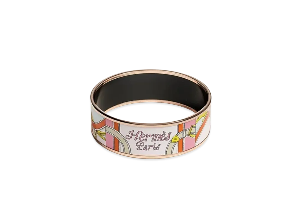 ホリデーシーズンにぴったり！HERMESの最新ブレスレットを紹介