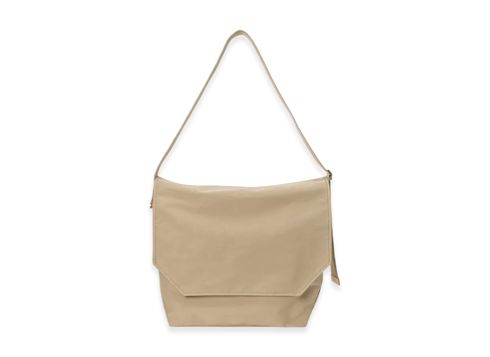 Hender Scheme Flap Shoulder Big "Beige"