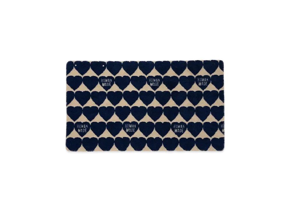 HUMAN MADE HEART FLEECE BLANKET