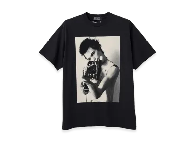 HYSTERIC GLAMOUR Dennis Morris/Sid Stockholm 1977 Tee "Black"