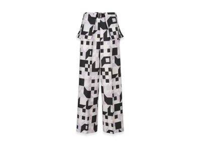 132 5. ISSEY MIYAKE Box Composition "Icy Lilac"