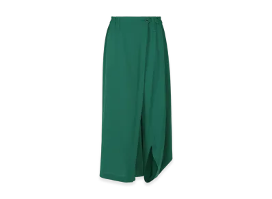 132 5. ISSEY MIYAKE Seamless 2 "Viridian"