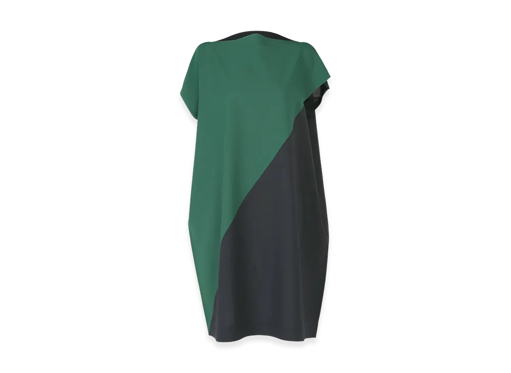 132 5. ISSEY MIYAKE Flat T Bi Color "Viridian/Navy"