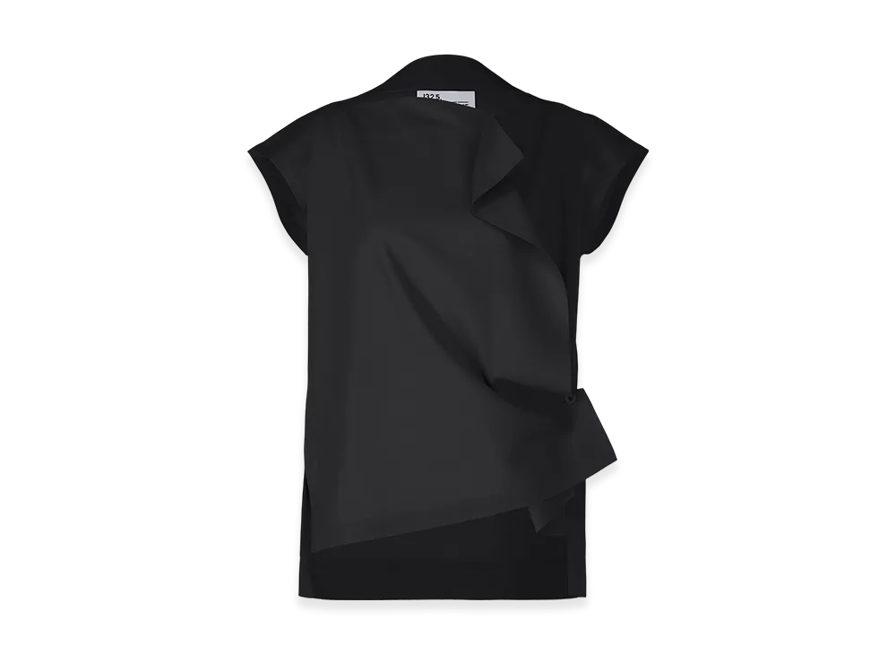 132 5. ISSEY MIYAKE Flat One Tuck T "Black"