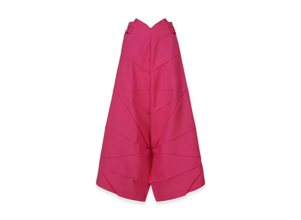132 5. ISSEY MIYAKE No.2 "Magenta"