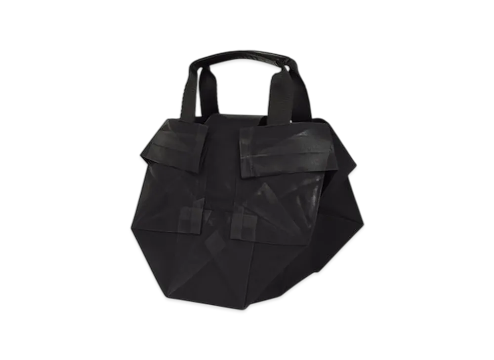 132 5. ISSEY MIYAKE Standard Bag "Black/Luster"