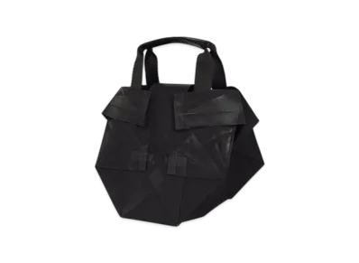 132 5. ISSEY MIYAKE Standard Bag "Black/Luster"