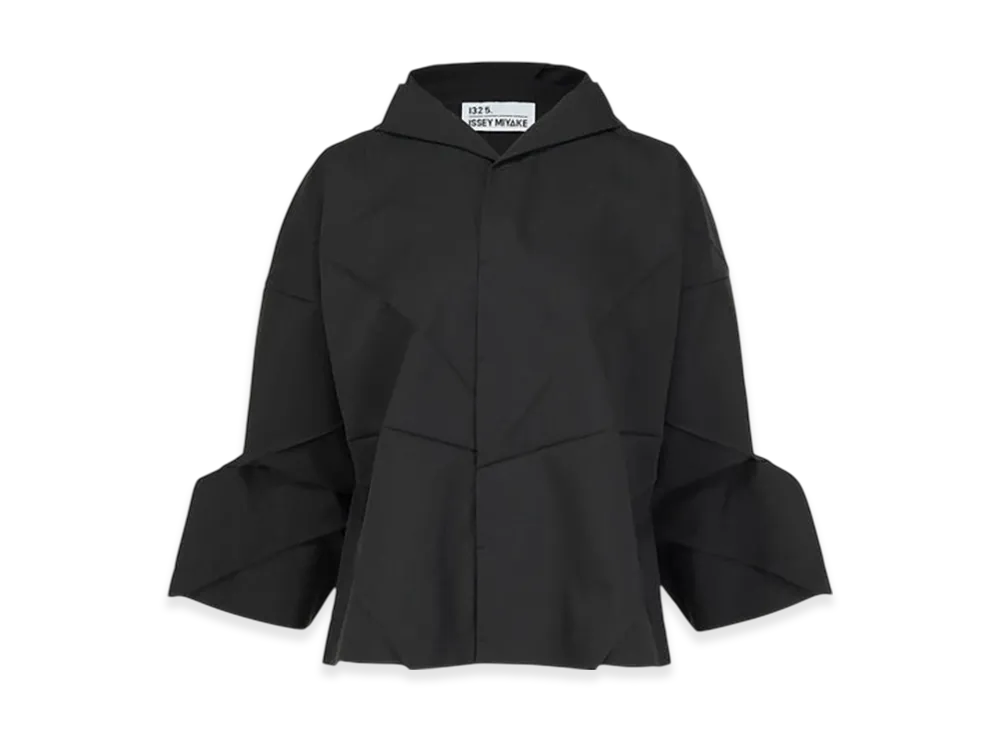 132 5. ISSEY MIYAKE Solid "Black"