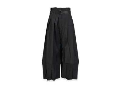 132 5. ISSEY MIYAKE Solid "Black"