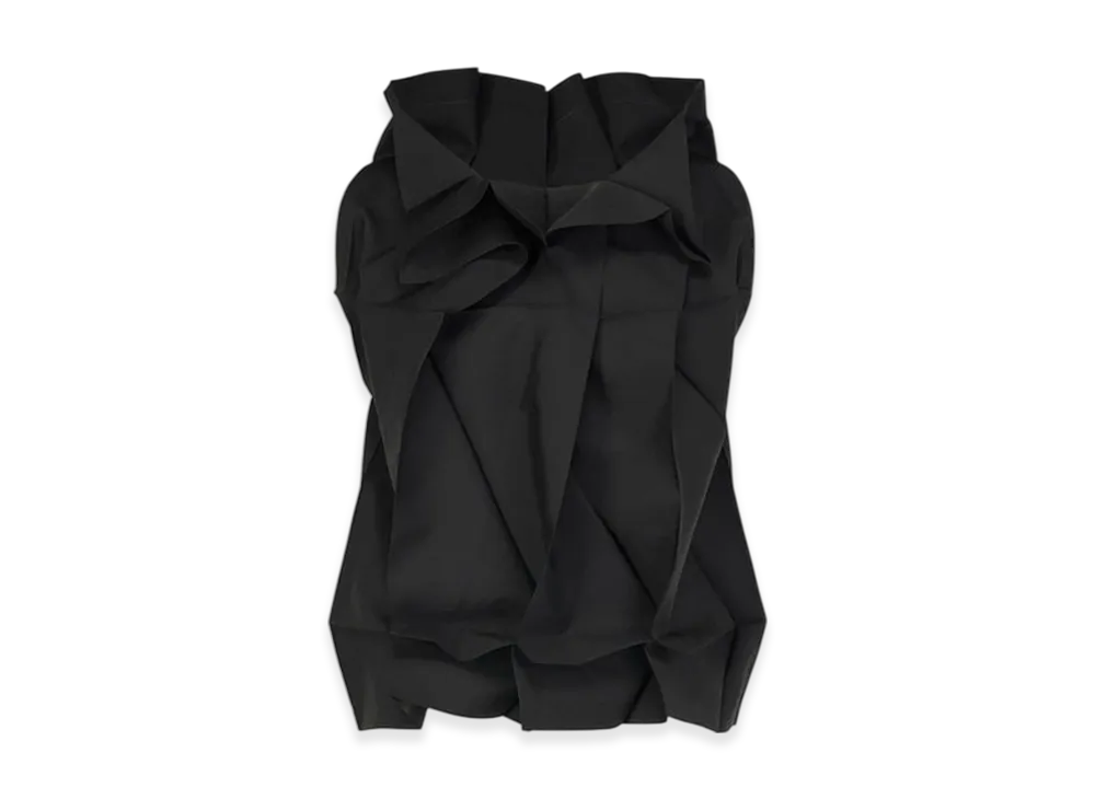 132 5. ISSEY MIYAKE Solid "Black"