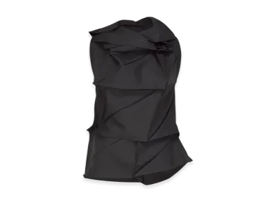 132 5. ISSEY MIYAKE Solid "Black"