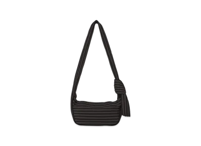 ISSEY MIYAKE Linear Knit Bag-56 "Black"