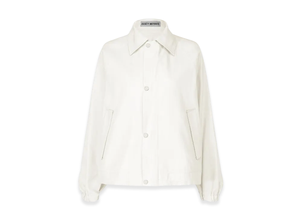 ISSEY MIYAKE Peekaboo "White"