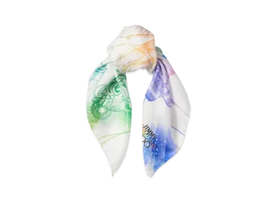 Jimmy Choo x Pretty Guardian Sailor Moon Super Sailor Moon Foulard (Includes 1 Pack of Collector Cards)