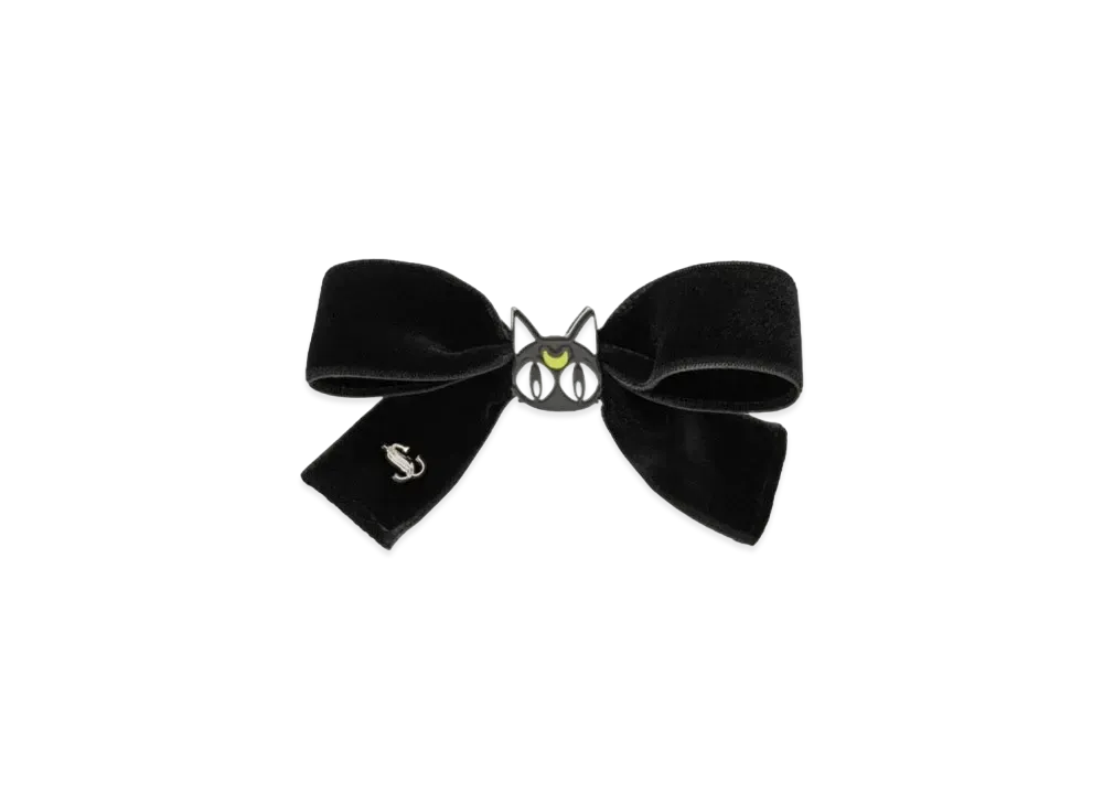 Jimmy Choo x Pretty Guardian Sailor Moon Luna Hair Clip (Includes 1 Pack of Collector Cards)