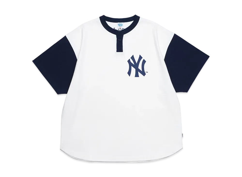 KEBOZ x MLB New York Yankees Round Hem Henley Neck S/S Tee "White/Navy"