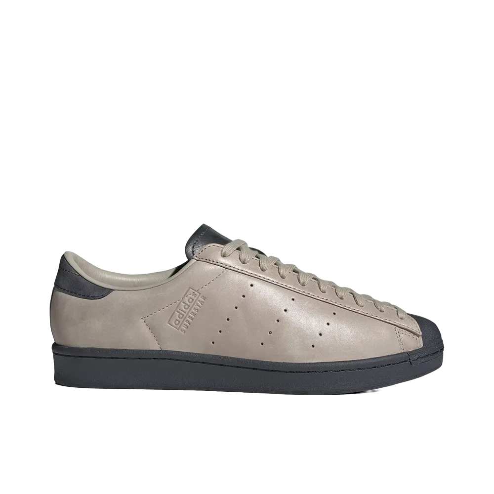 adidas Superstar Vintage Short Shell "Wonder Beige/Carbon"