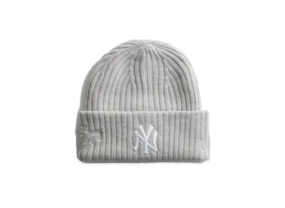 Kith x New Era x New York Yankees Knit Beanie "Light Heather Grey"