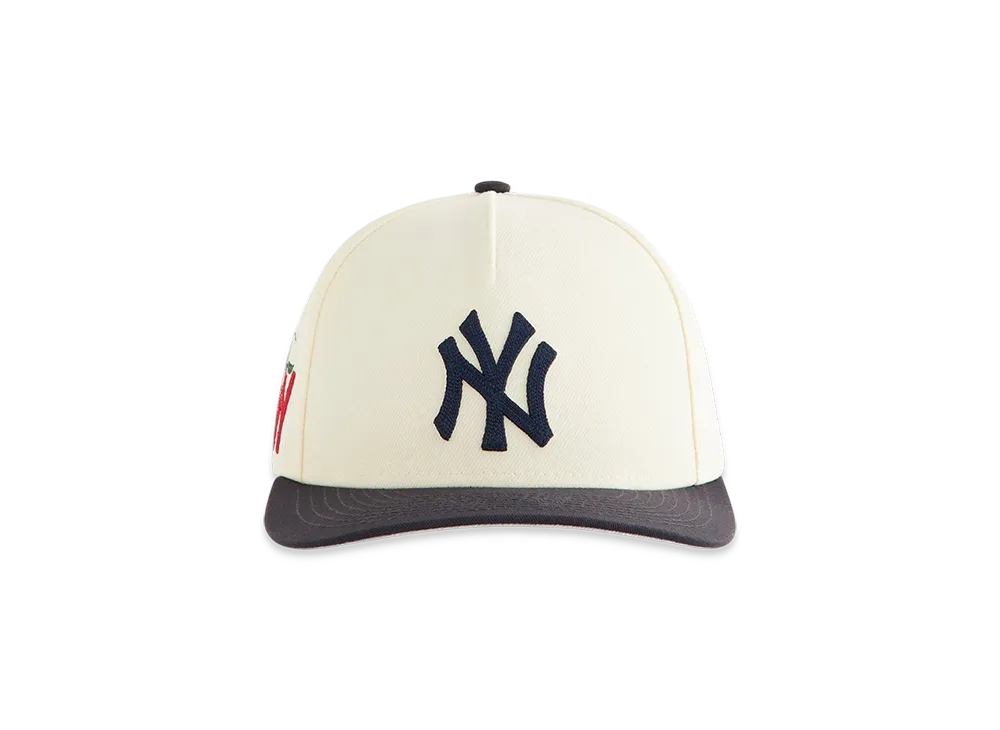 Kith Women's & New Era for the New York Yankees 9FORTY Snapback "Sandrift"