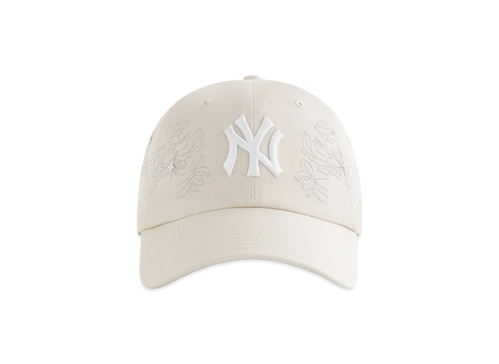 Kith x Lisa Women & '47 for the New York Yankees Clean Up Classic Cap "Sandrift"