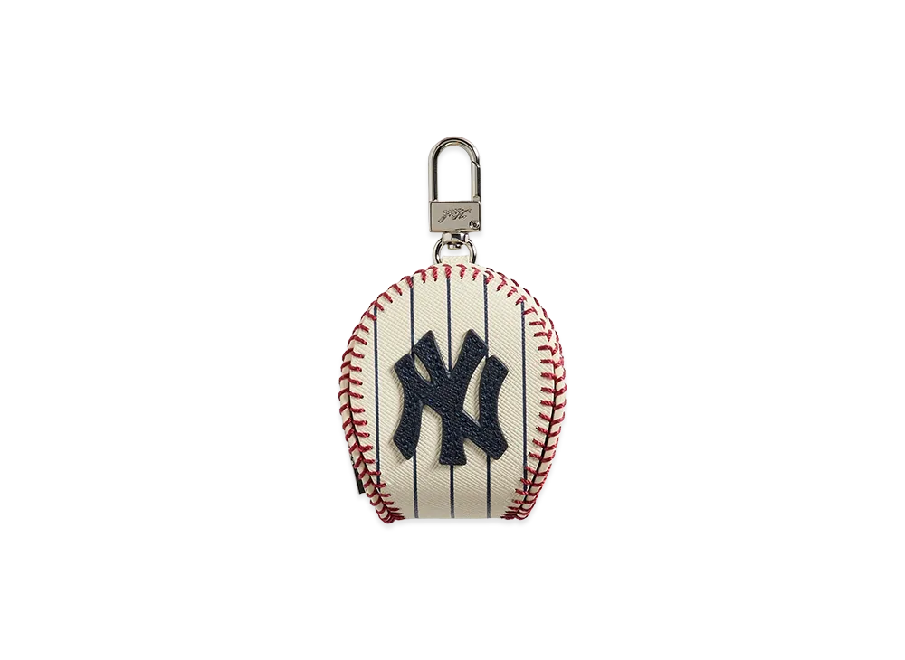 Kith x The New York Yankees Leather Baseball Pouch "Sandrift"