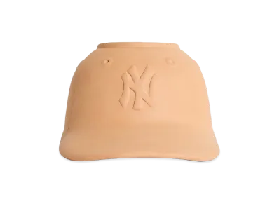Kith x The New York Yankees Cap Terracotta Plant Holder "Multi"