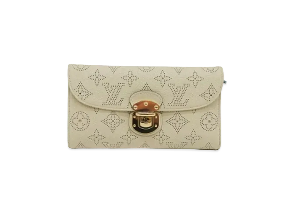 Louis Vuitton Amelia Wallet Mahina "Opal"