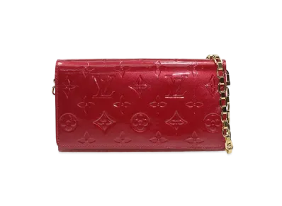 Louis Vuitton Sarah Wallet Chain Vernis "Pomme d'Amour"