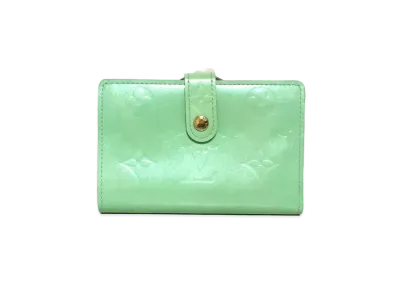 Louis Vuitton Bie Viennois Coin Purse Vernis "Peppermint"