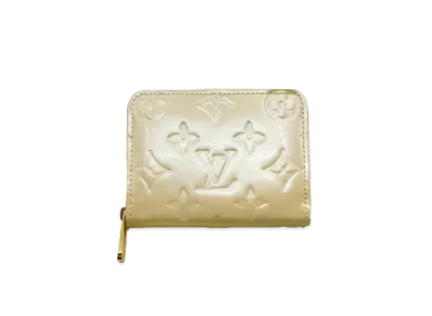 Louis Vuitton Zippy Coin Purse Vernis "Blanc Corail"