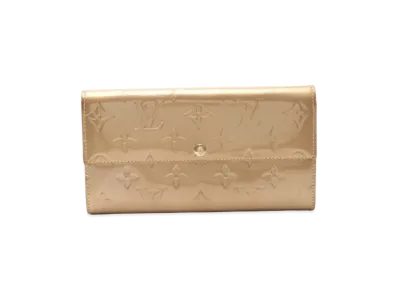 Louis Vuitton Sarah Wallet Vernis "Beige Poudre"