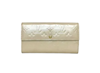 Louis Vuitton Sarah Wallet Vernis "Perle"