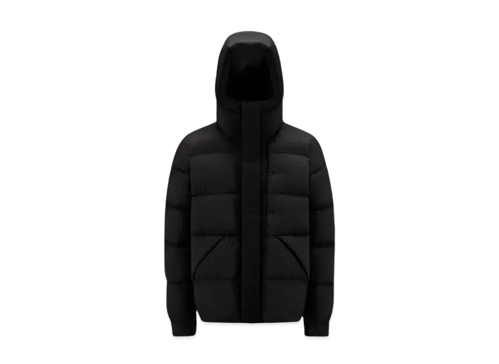 MONCLER Madeira Short Down Jacket "Black"