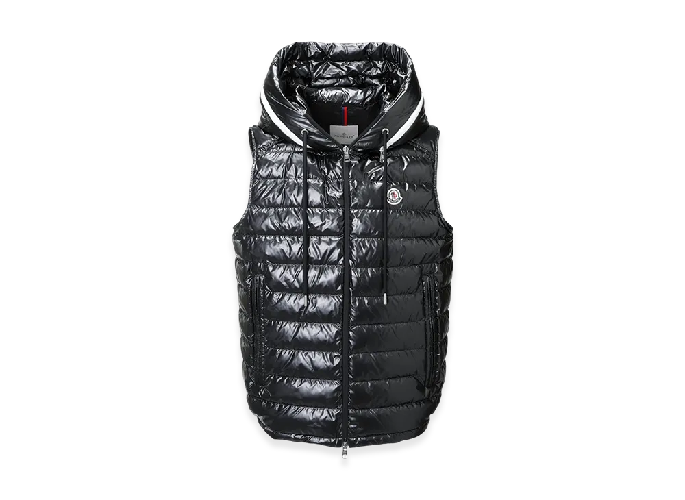 MONCLER Mens Akaishi Down Gilet "Black"