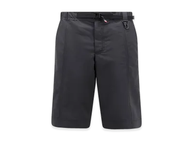 MONCLER Grenoble Shorts "Black"