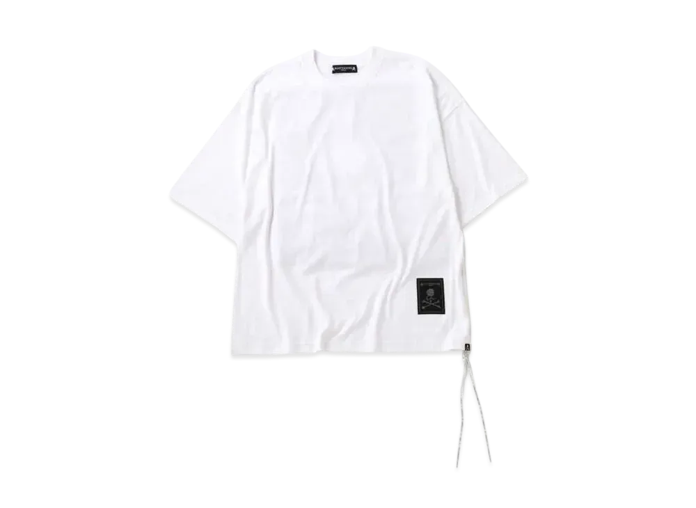 mastermind WORLD Boxy Label Tee "White"