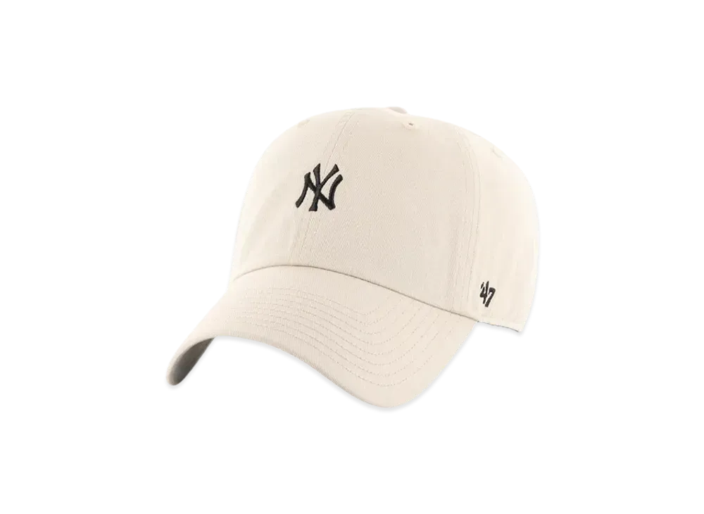 47 LA NYY Base Runner "Yankees Bones"