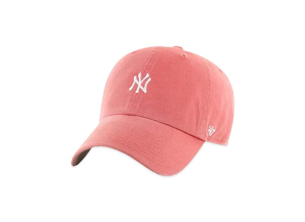 47 LA NYY Base Runner "Yankees Island Red"