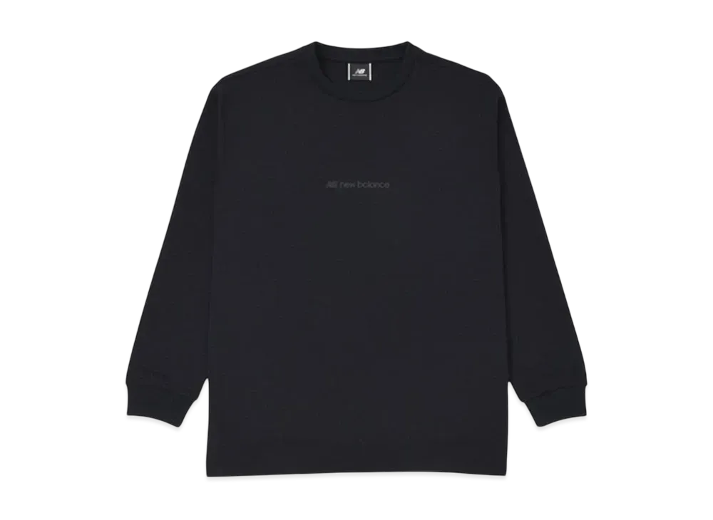ニューバランス MET24 ベーシックロゴロングスリーブTシャツ "ブラック"