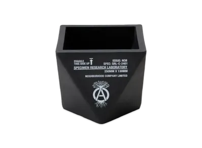 NEIGHBORHOOD SRL . Polygon Type Plant Pot "Black"