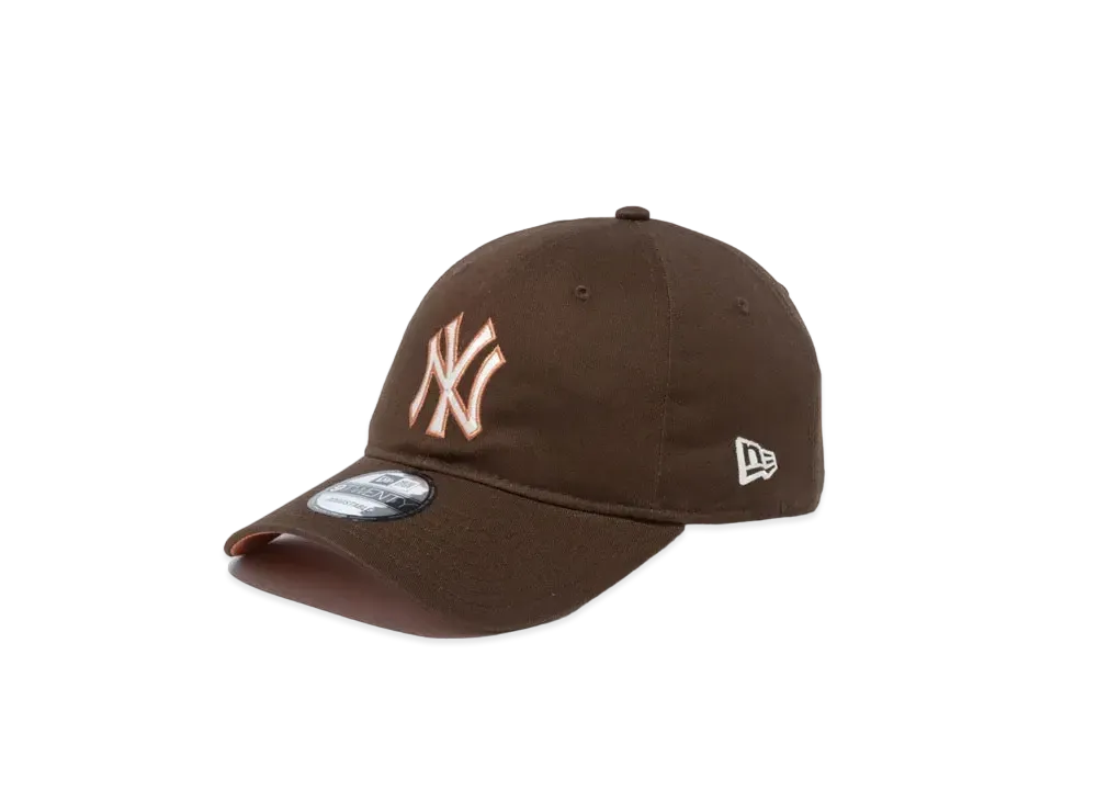 NEW ERA St. Valentine's Day Brown Undervisor New York Yankees 9Twenty "Walnut"