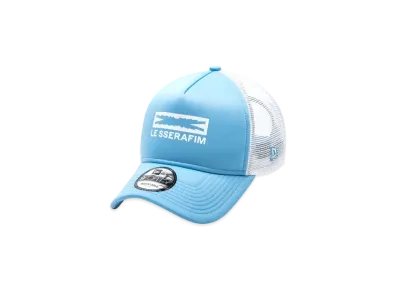 NEW ERA x LE SSERAFIM Trucker Cap 9FORTY A-Frame "Sky Blue"