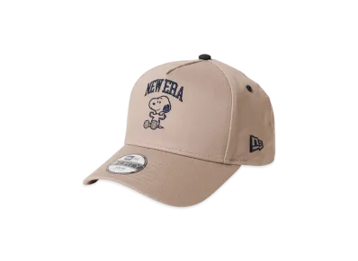 NEW ERA x PEANUTS Youth 9FORTY A-Frame College Logo Kids "Ash Brown"