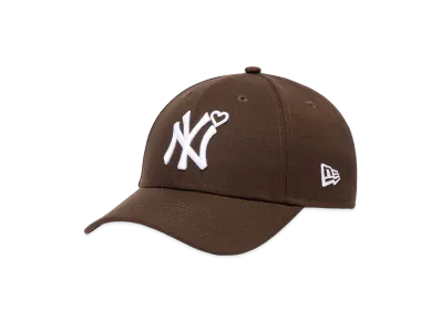 NEW ERA x BASICKS 9Forty New York Yankees "Brown"