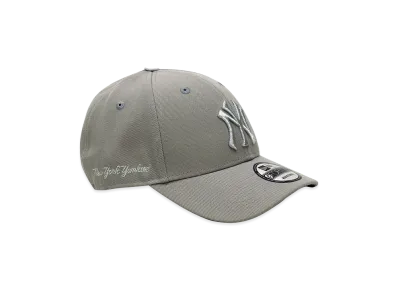 NEW ERA x THE CAP 9Forty Just Holiday New York Yankees "Gray"