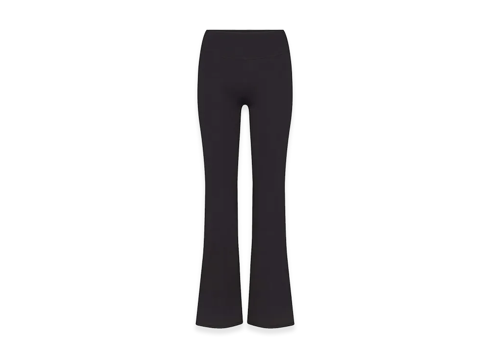 Nike x SKIMS Slim Flare Legging "Obsidian"
