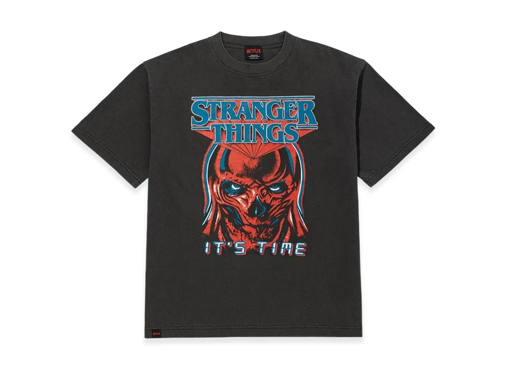 Netflix Stranger Things x V.A. It's time Tee "Black"